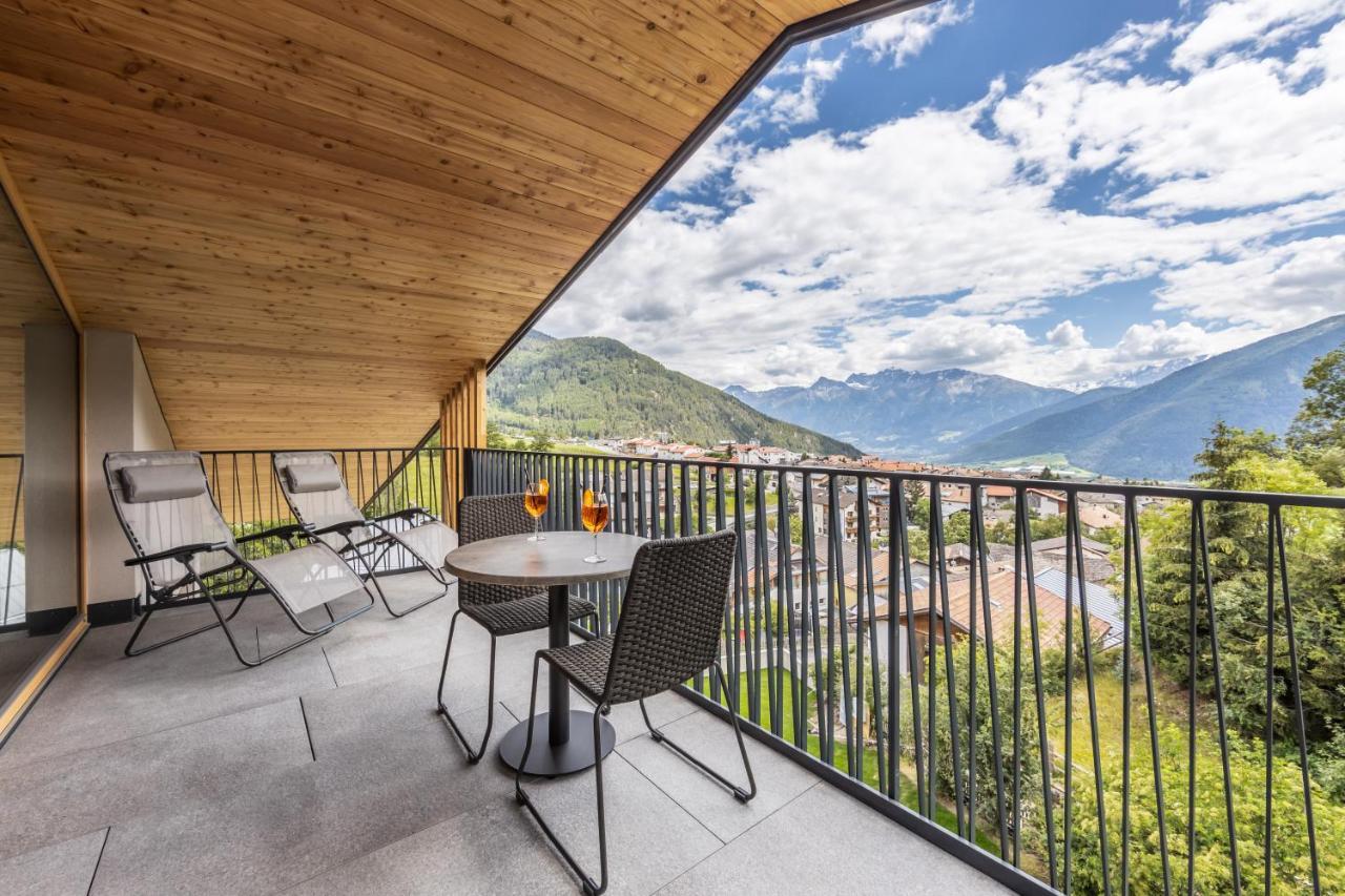 Maraias - Luxury Suites & Apartments Burgusio Exterior photo