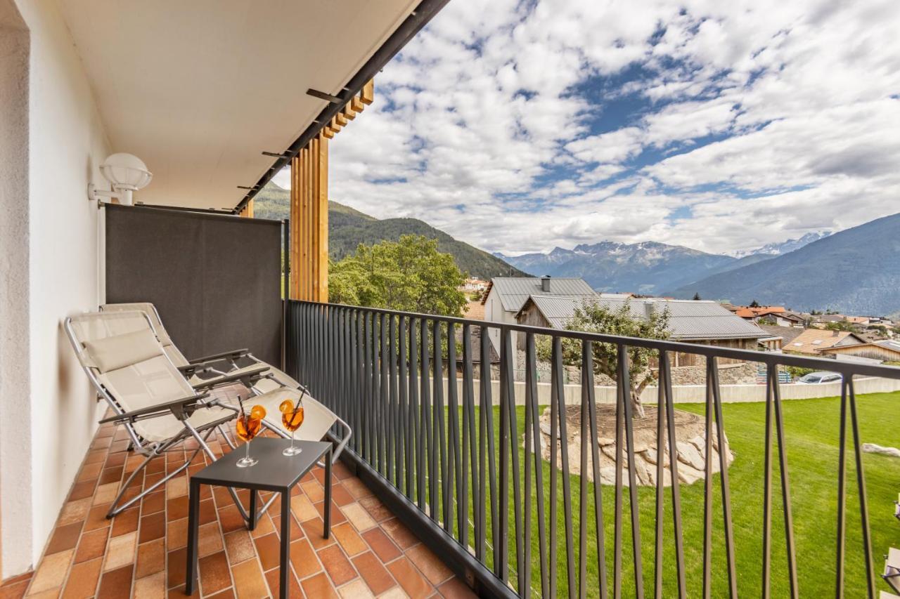 Maraias - Luxury Suites & Apartments Burgusio Exterior photo