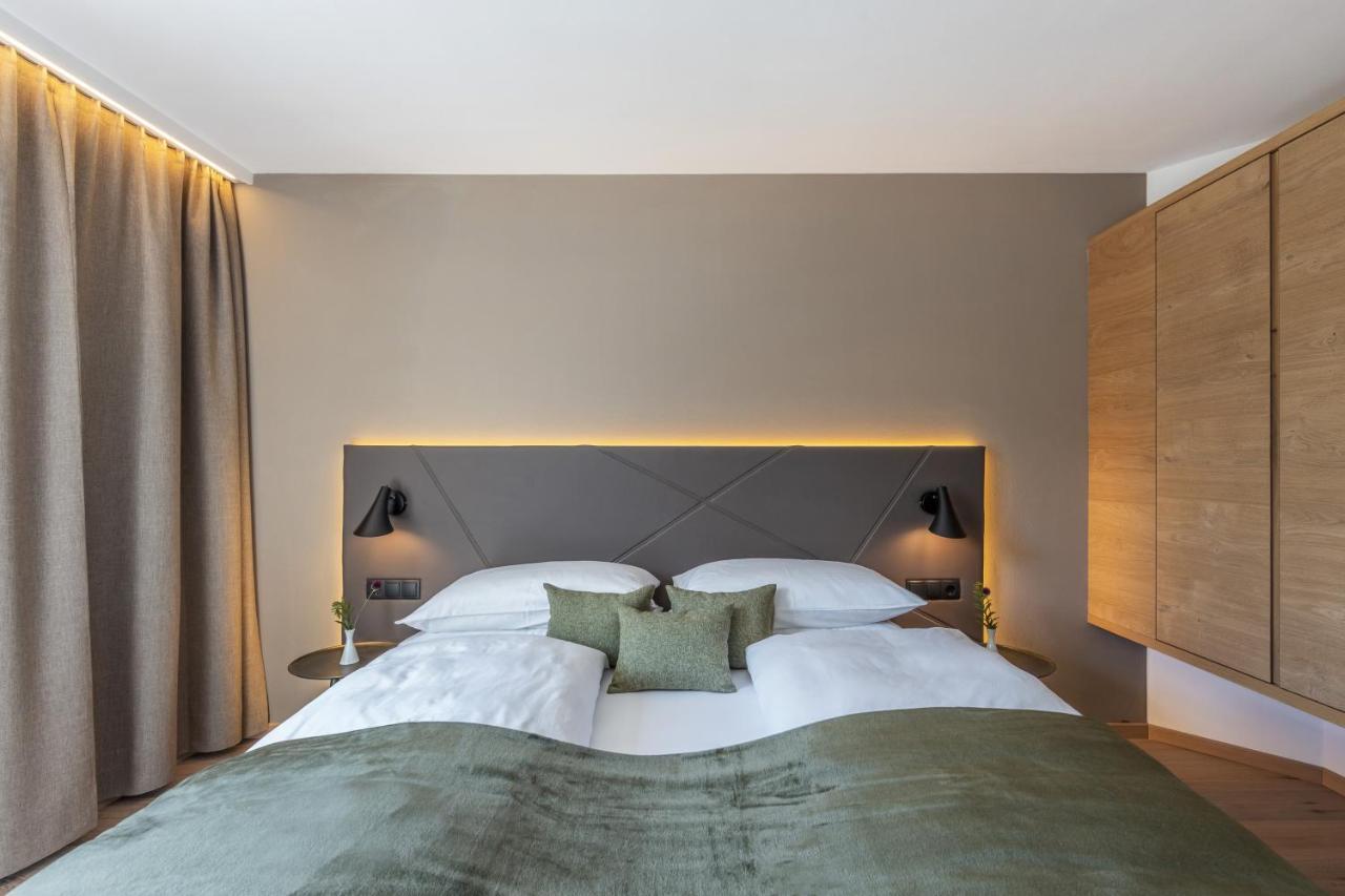 Maraias - Luxury Suites & Apartments Burgusio Exterior photo