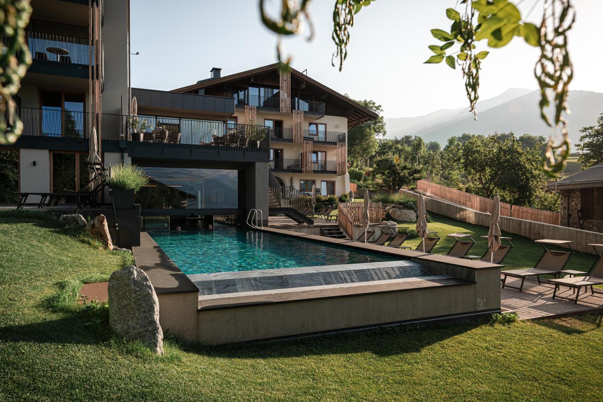 Maraias - Luxury Suites & Apartments Burgusio Exterior photo