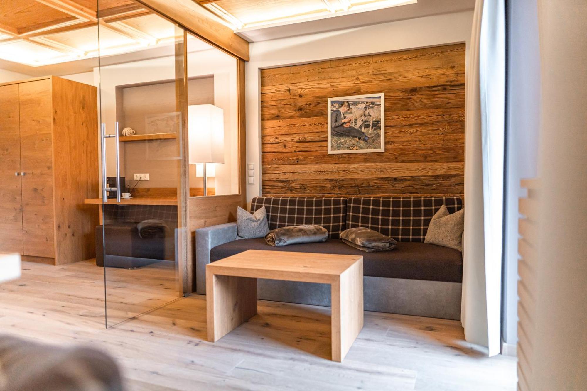 Maraias - Luxury Suites & Apartments Burgusio Exterior photo